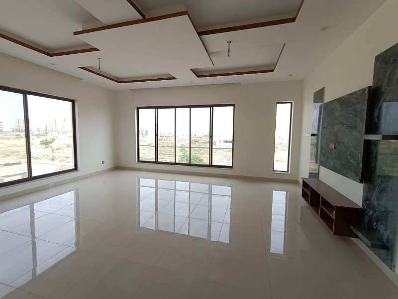 1000sq yd Luxury Villa with Designer Kitchen, Washroom and Elevation. Ready to Move 0