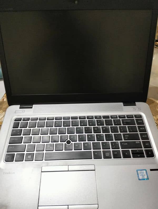 HP Elite book 840 G3 1