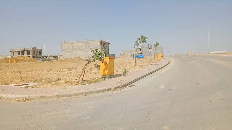 250sq yd plot in Precicnt-8 FOR SALE. Most developing precicnt of BTK near Bahria Heights and Grand Mosque 15