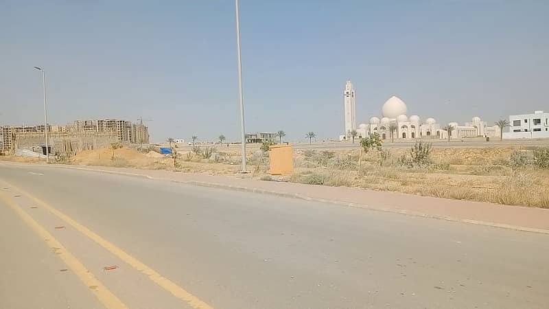 250sq yd plot in Precicnt-8 FOR SALE. Most developing precicnt of BTK near Bahria Heights and Grand Mosque 16