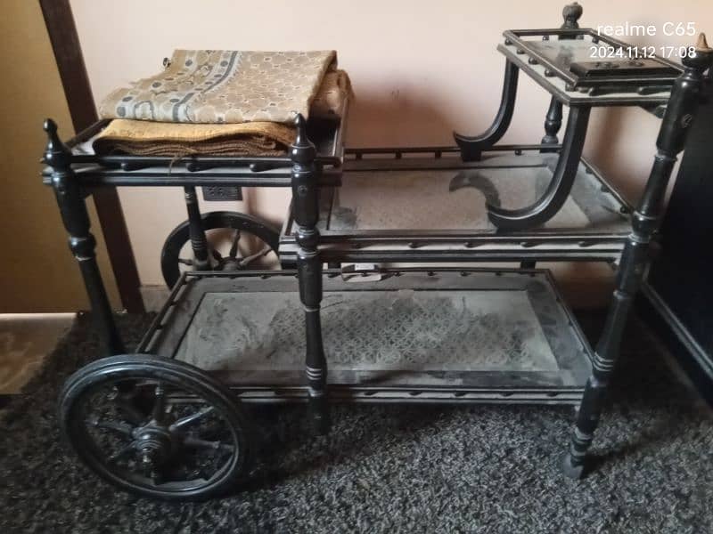 antique trolly 1