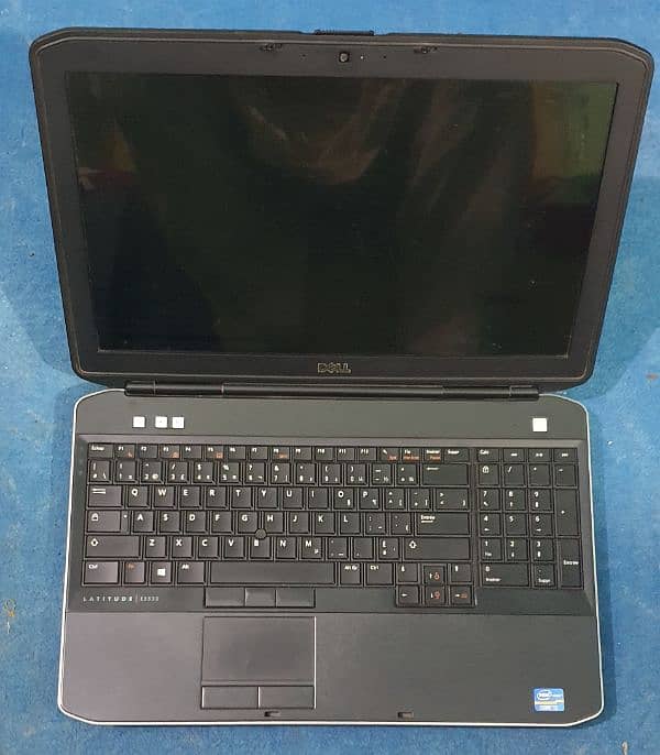 Dell Latitude E5530-i3 3rd gen-8GB-128 SSD-320 HDD-backlight keyboard 0