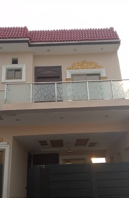 Double story new house for rent in diamond city Phase I 0