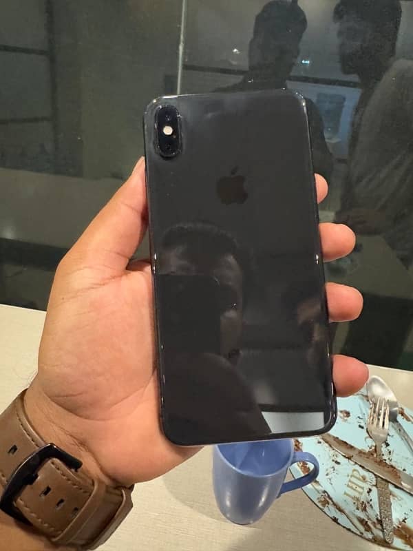 iphone XS Max 256gb non pta 1