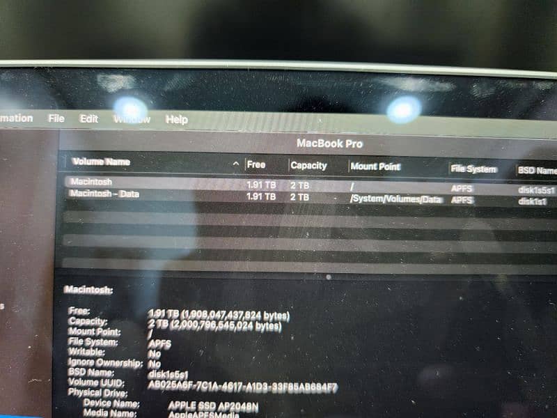 Apple Macbook Pro 16" 2019 64GB 2TB 8GB (Read ad details) 9