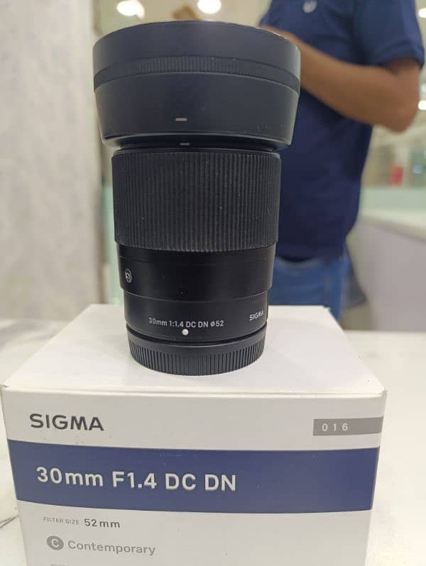 Sigma 30mm 1.4 Fujifilm Mount 0