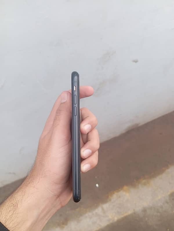 iphone xr 64  gb 0