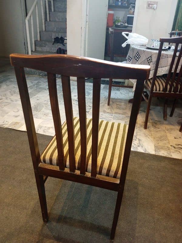 6 dinning  chairs for sale 0