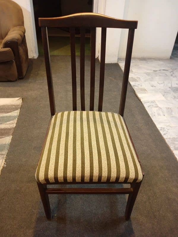 6 dinning  chairs for sale 1