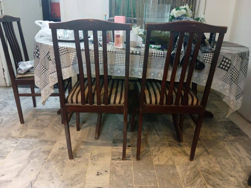 6 dinning  chairs for sale 2