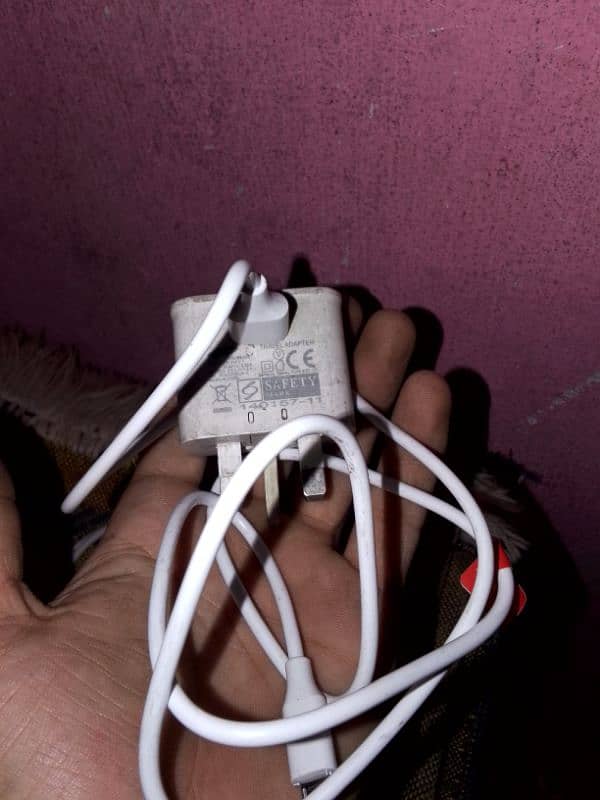 smart 7 HD 2+2_64 box charger hai Lekin lad wala 7