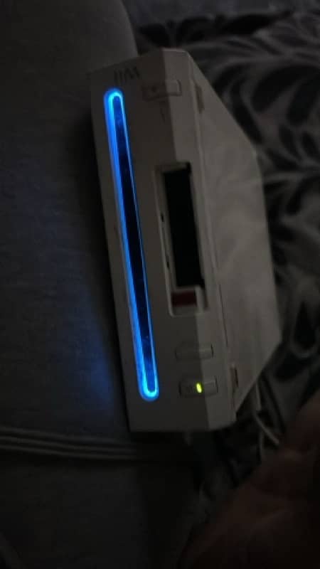 wii console dont havr any cd game but it get on 1