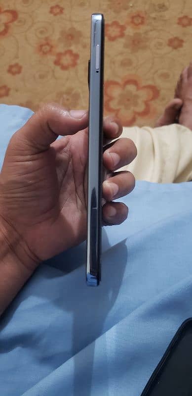 Infinix zero x pro 8+5/128 urjent sell 5