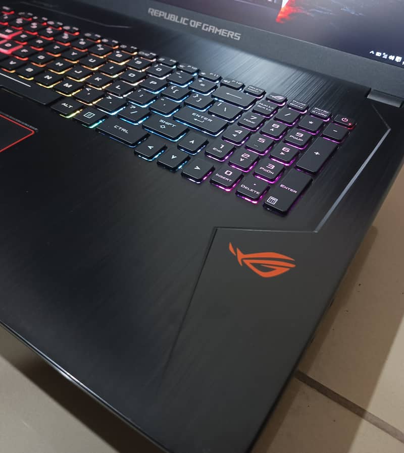 Asus Rog Strix Core i7 3.8GHz Gaming Laptop 5