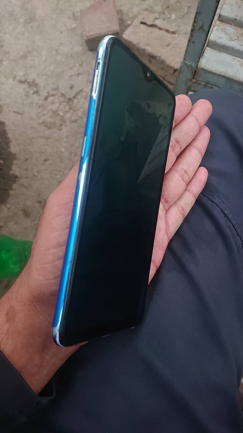 Vivo s1 4/128 1