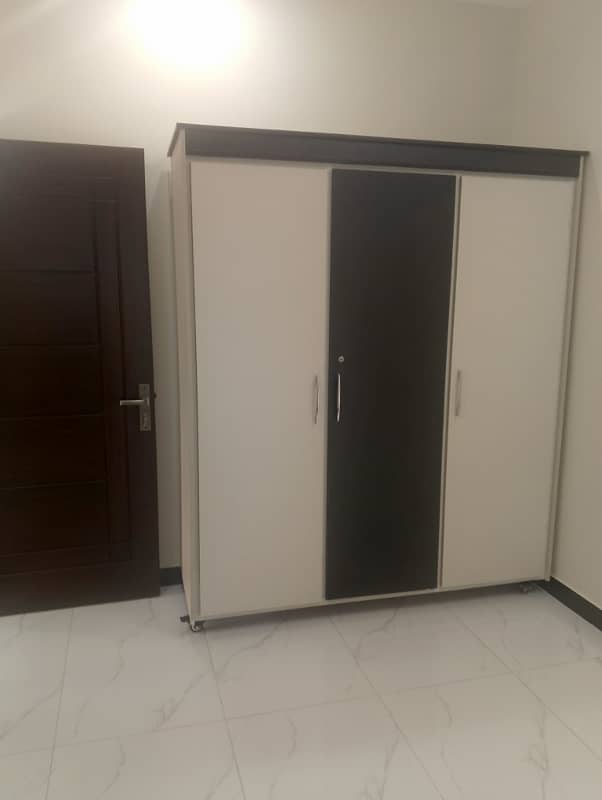 Saprate big upper portion for rent in diamond city 4