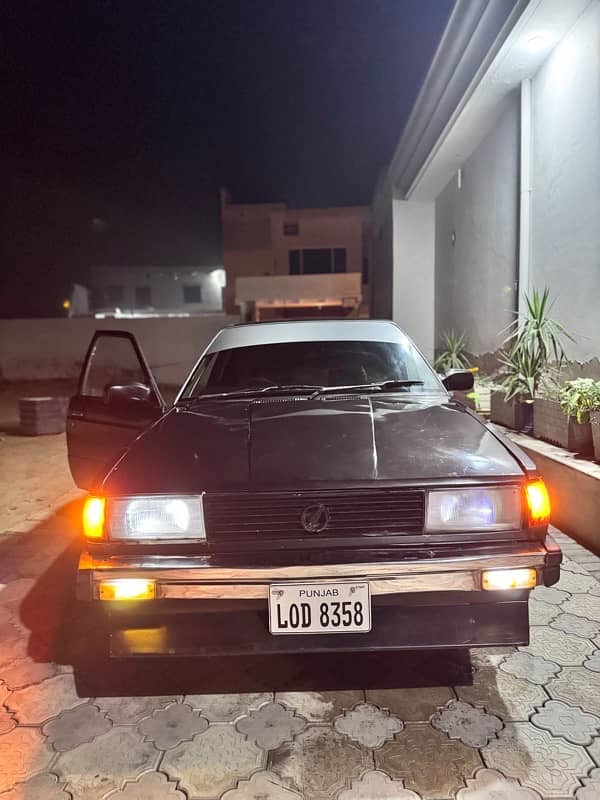 Nissan Sunny 1987 11