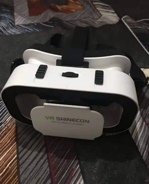 VR Box in new condition 4