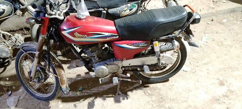 Cg 125 honda bahawalpur no 1