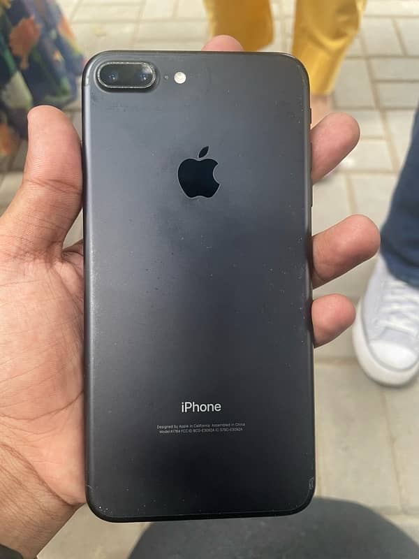 IPHONE 7 PLUS 1