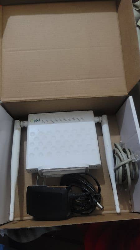 one ptcl modem one huewai modem with complete accessories 2