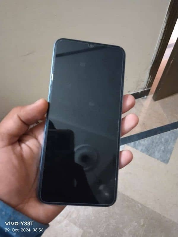 vivo  y33s 6