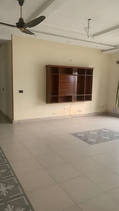 DC colony 1 kanal upper portion for rent