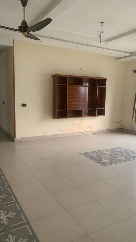 DC colony 1 kanal upper portion for rent 0