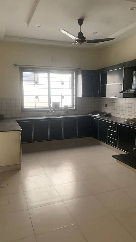 DC colony 1 kanal upper portion for rent 18