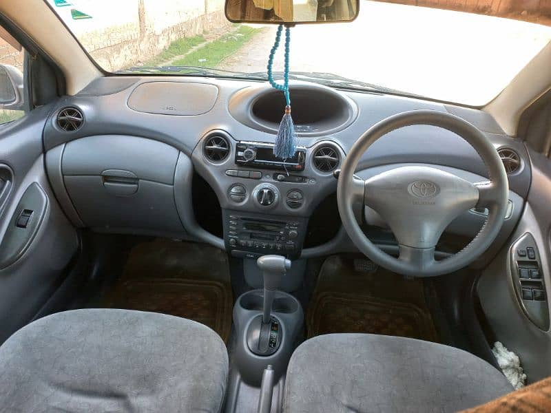 Toyota Vitz 1999 7