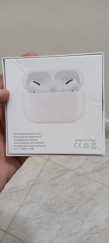 apple airbuds 4