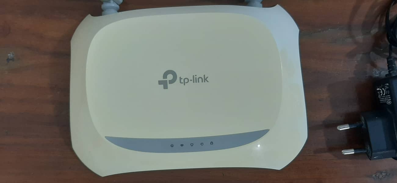 tp - link TL - WR850N Router 1