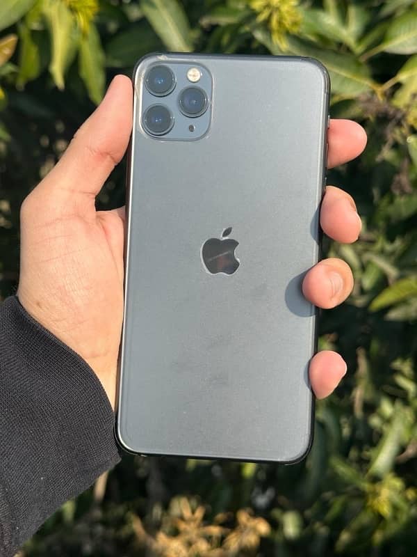 iPhone 11 Pro max 64 gb Non pta Factory unclock 0