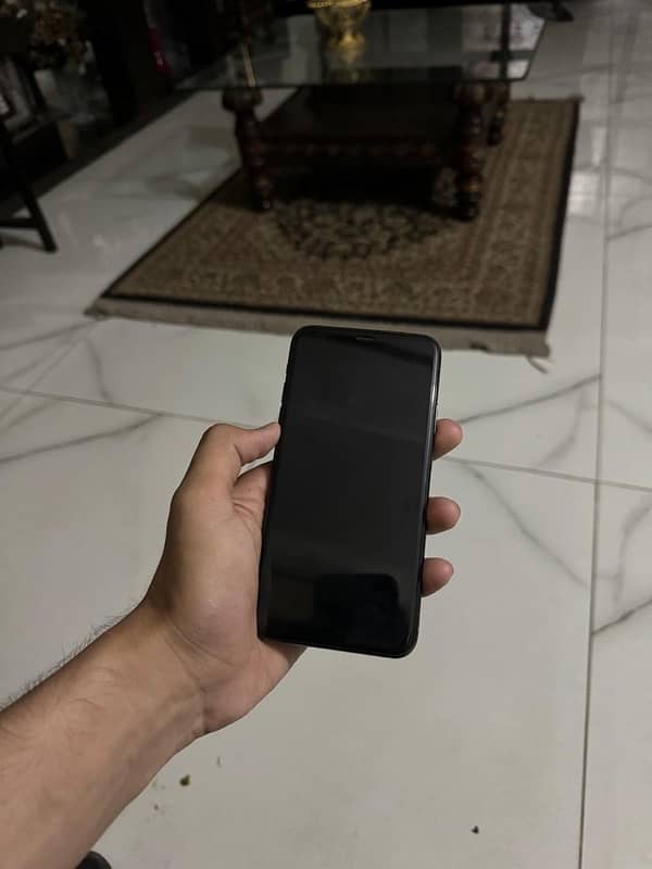 iPhone 11 Pro max 64 gb Non pta Factory unclock 3