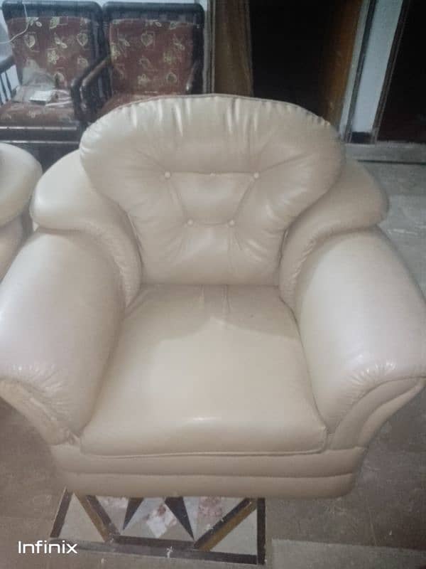 7 saeter sofa for sale 0