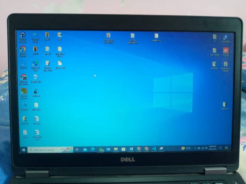 Dell Latitude E5470 Core i7 6th Generation 1