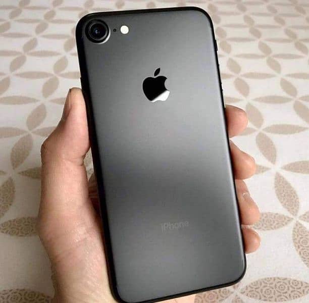 (iPhone 7)    price 13,000     Non PTA 2