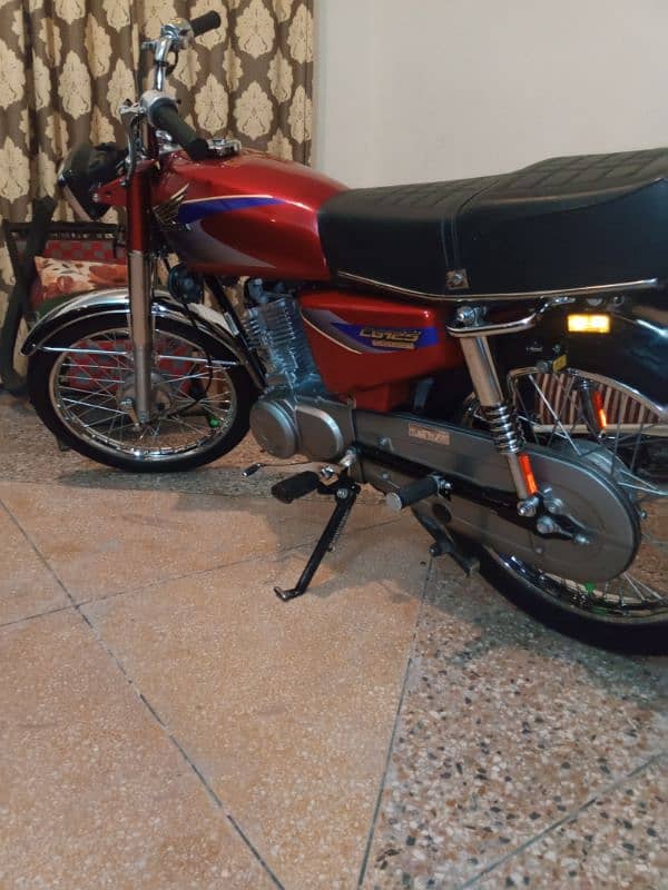 Honda cg125 8