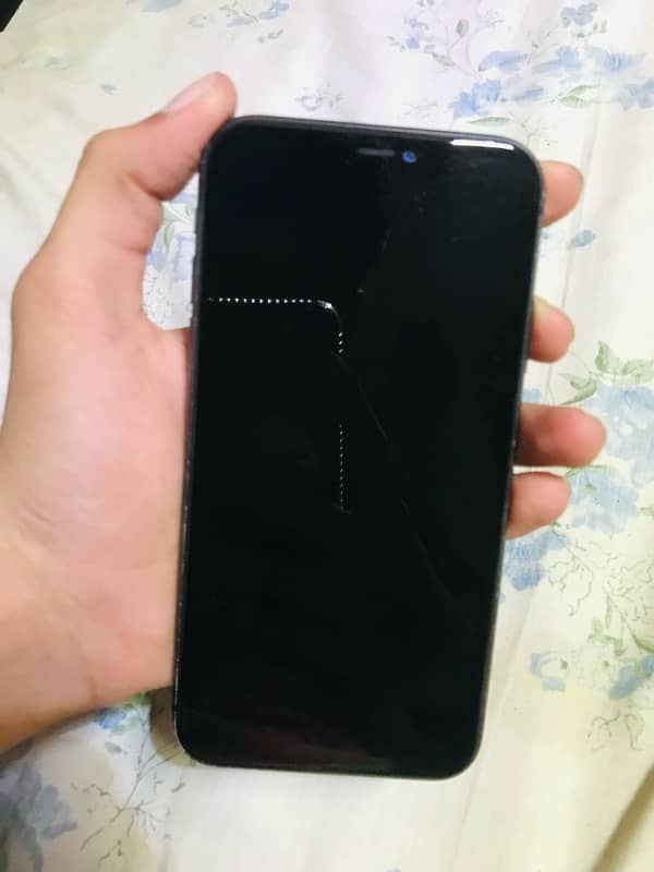 IPhone 11 with box ( FU ) 256gb exchange possible 4