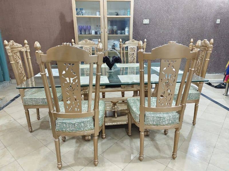 High Quality Dining Table With 6 Chairs in Molty Foam and Deco Paint. 12