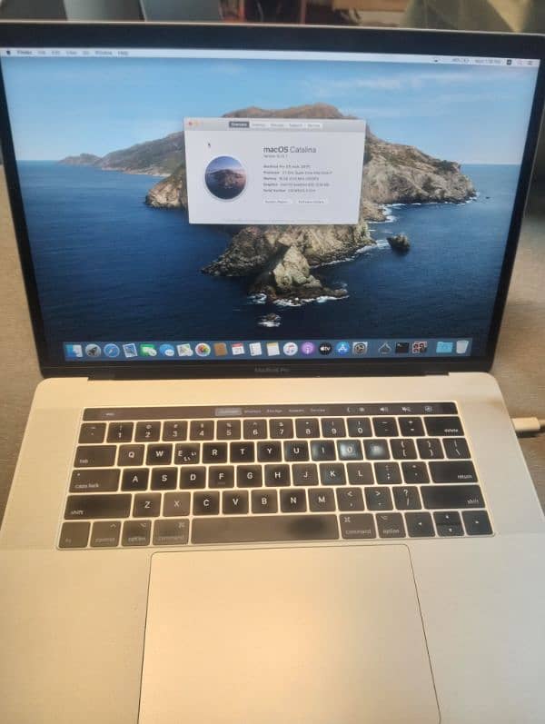 MacBook pro i7 2017 (16RAM/1TB) 3