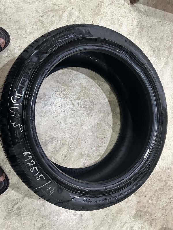 Hyundai sonata original tire 235/45/R15 2