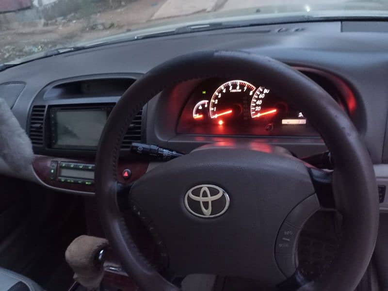 Toyota Camry 2005 4