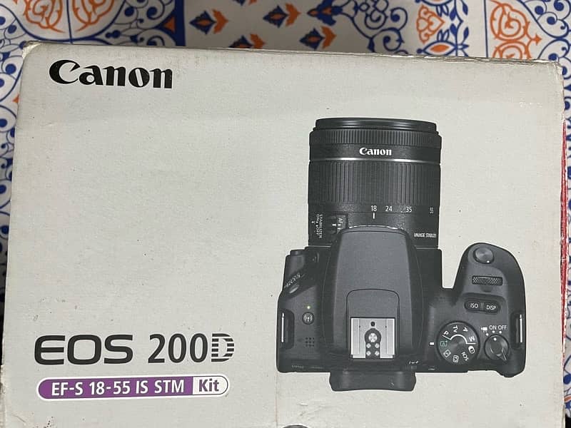 Canon 200D Mint Condition 1