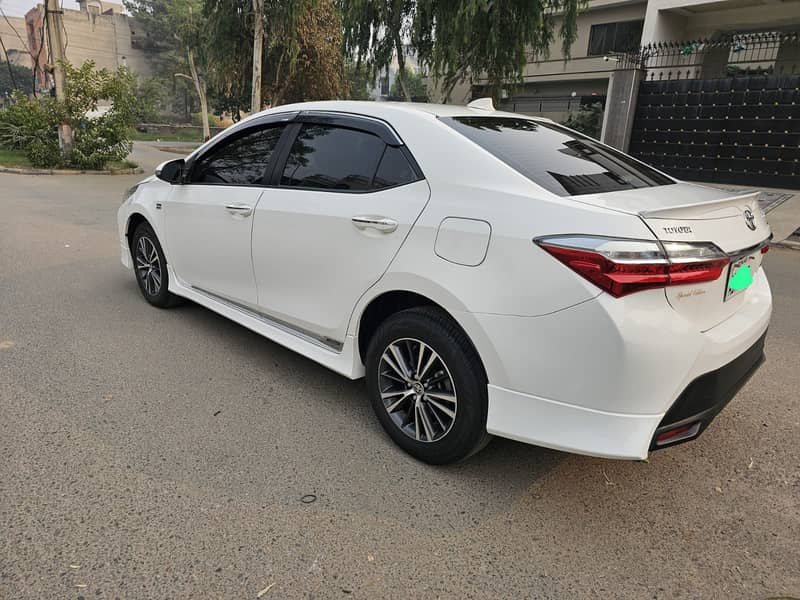 Toyota Corolla Altis 2022 1.6 special edition 1