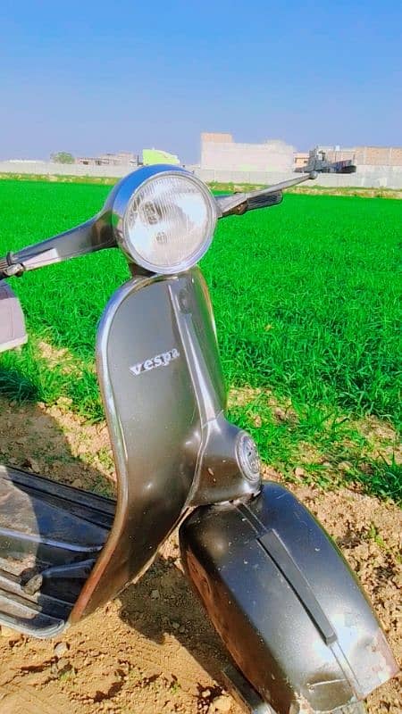 Vespa 200cc Italy assembled 10