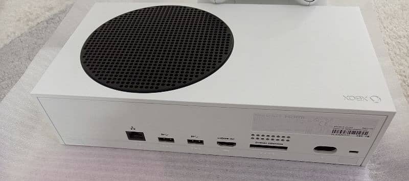 XBOX SERIES S WHITE 512 GB SSD 4