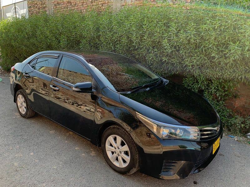 Toyota Corolla Altis 2015 3