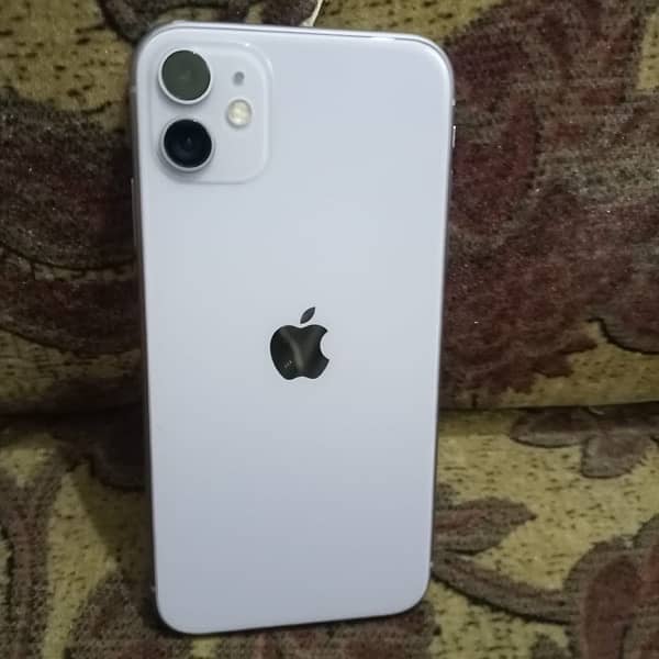 iPhone 11 10/10 condition 4