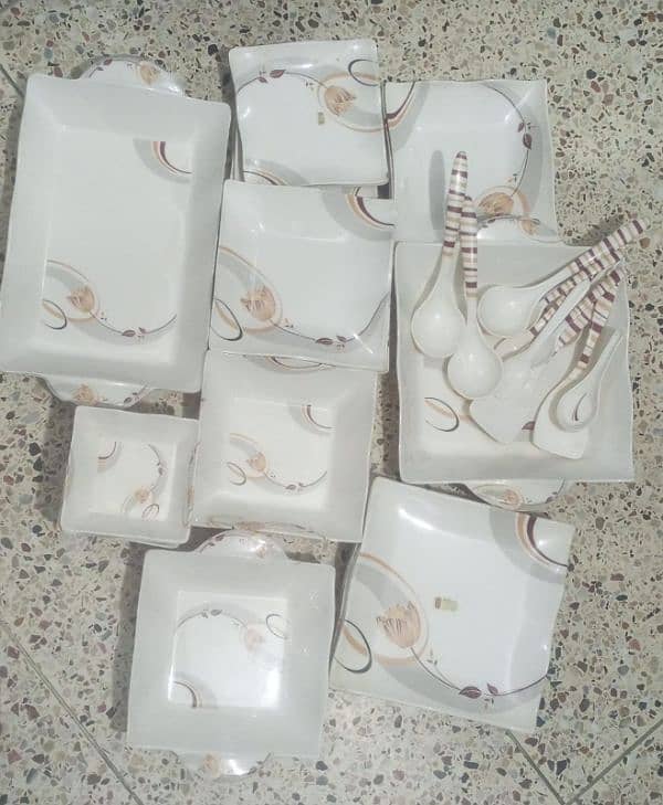 Melamine dinner set sale urgently 2